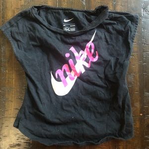 Girls Nike tee